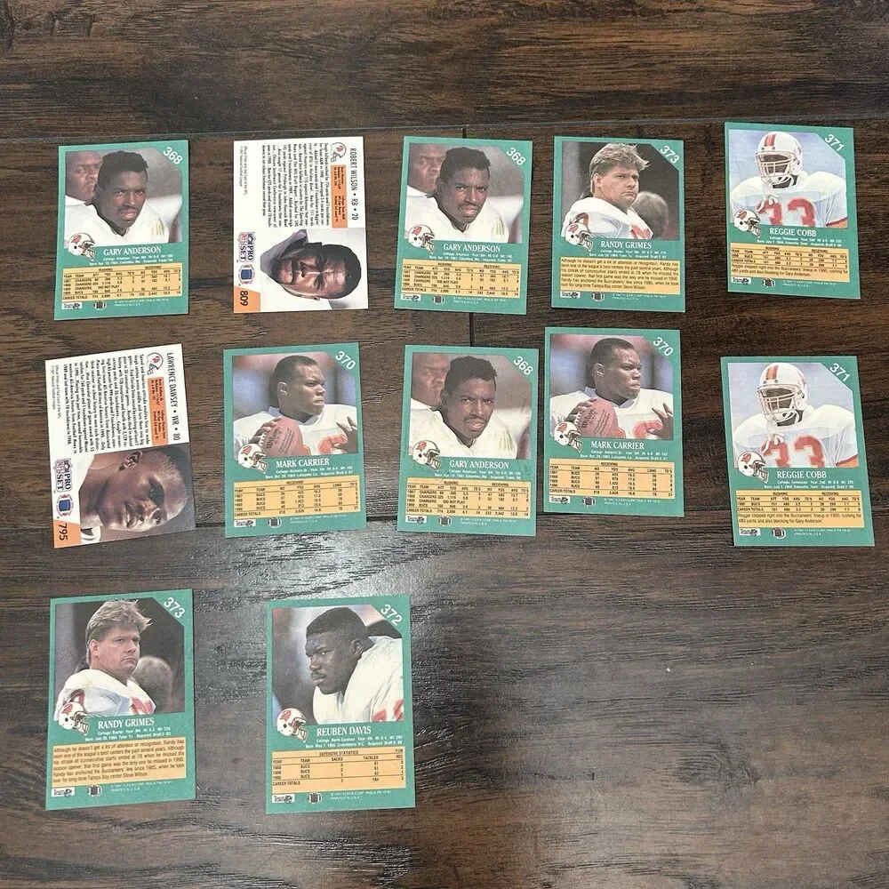1991 Football NFL Sports Trading Card 12 Card Lot  Buccaneers